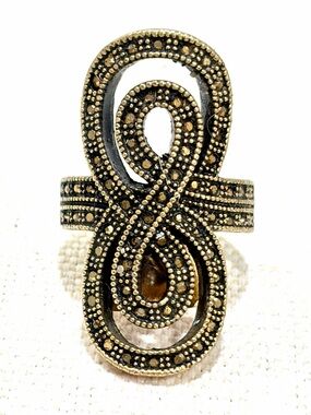 Infinity “8” Gold Finish Antique Sculptured Swirl Statement Jewelry Ring